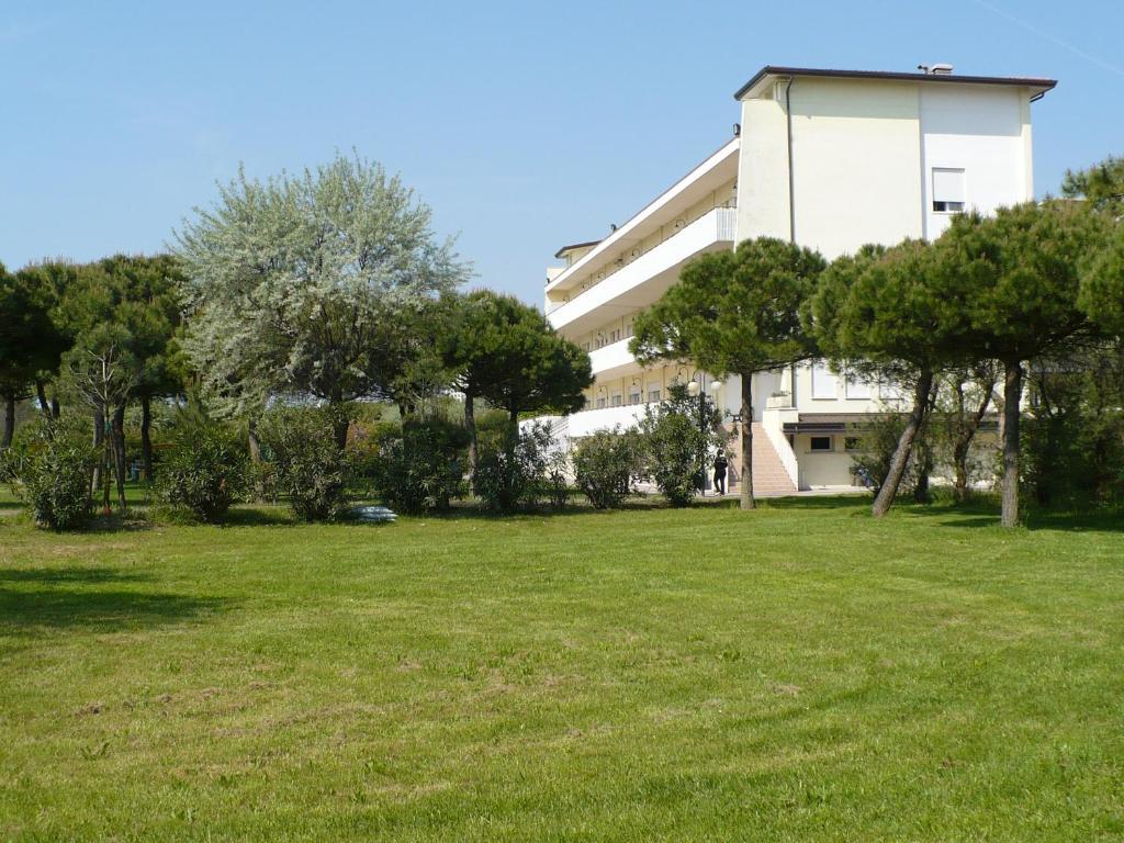 Casa Per Ferie Maria Assunta Hotel Lido di Jesolo Exterior foto