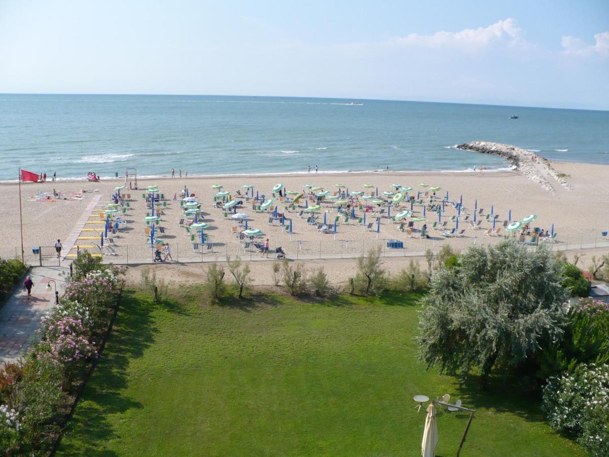 Casa Per Ferie Maria Assunta Hotel Lido di Jesolo Exterior foto